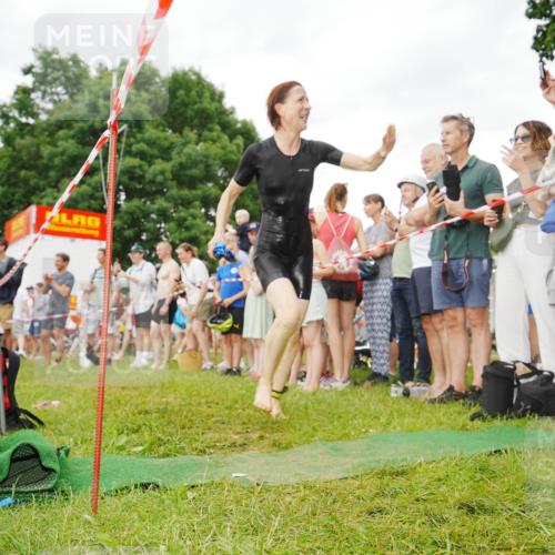 21.06.2026 - 29. Vierlanden-Triathlon LAZAROV Photography http://msf.ph/oto/9840556 21.06.2026 10:18:01 Schwimmen 481, 553, 563 meine-sportfotos.de