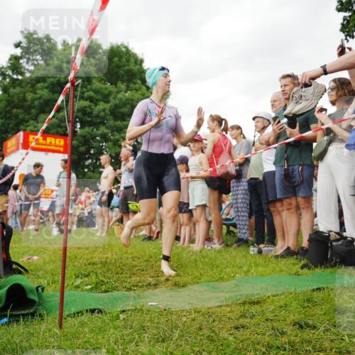 21.06.2026 - 29. Vierlanden-Triathlon LAZAROV Photography http://msf.ph/oto/9840565 21.06.2026 10:18:06 Schwimmen 481, 553, 557, 563 meine-sportfotos.de