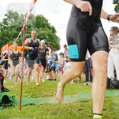 21.06.2026 - 29. Vierlanden-Triathlon LAZAROV Photography http://msf.ph/oto/9840589 21.06.2026 10:18:39 Schwimmen 368, 391, 499, 513, 539, 571, 582, 605, 606, 608 meine-sportfotos.de