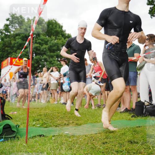21.06.2026 - 29. Vierlanden-Triathlon LAZAROV Photography http://msf.ph/oto/9840596 21.06.2026 10:18:43 Schwimmen 368, 391, 499, 513, 516, 539, 558, 582, 583, 590, 605, 608 meine-sportfotos.de