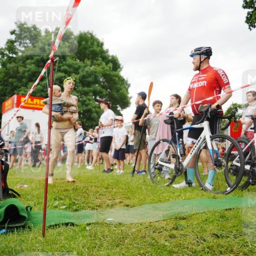 21.06.2026 - 29. Vierlanden-Triathlon LAZAROV Photography http://msf.ph/oto/9840699 21.06.2026 10:20:53 Schwimmen 612 meine-sportfotos.de