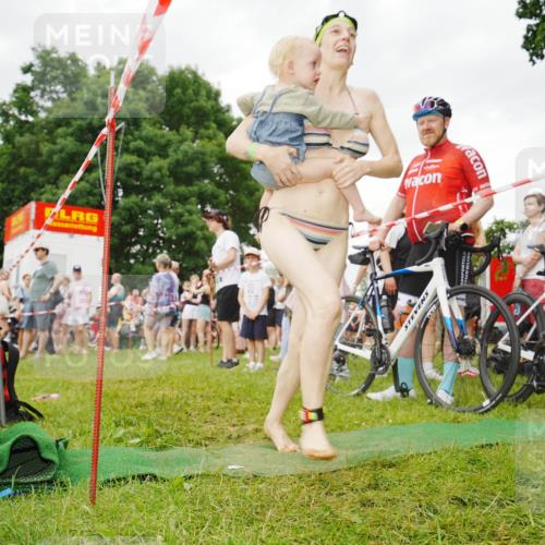 21.06.2026 - 29. Vierlanden-Triathlon LAZAROV Photography http://msf.ph/oto/9840704 21.06.2026 10:20:54 Schwimmen 612 meine-sportfotos.de