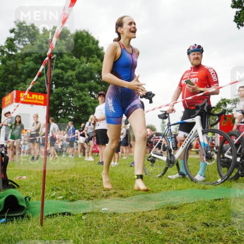 21.06.2026 - 29. Vierlanden-Triathlon LAZAROV Photography http://msf.ph/oto/9840707 21.06.2026 10:21:18 Schwimmen 576 meine-sportfotos.de