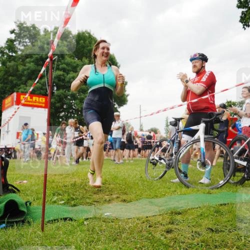 21.06.2026 - 29. Vierlanden-Triathlon LAZAROV Photography http://msf.ph/oto/9840729 21.06.2026 10:24:13 Schwimmen 589, 611 meine-sportfotos.de