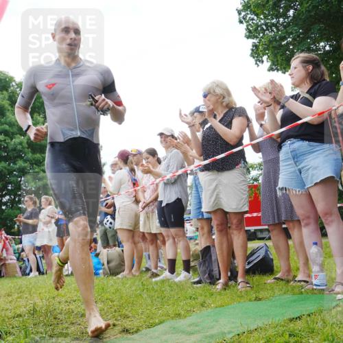 21.06.2026 - 29. Vierlanden-Triathlon LAZAROV Photography http://msf.ph/oto/9840745 21.06.2026 10:55:07 Schwimmen 97 meine-sportfotos.de