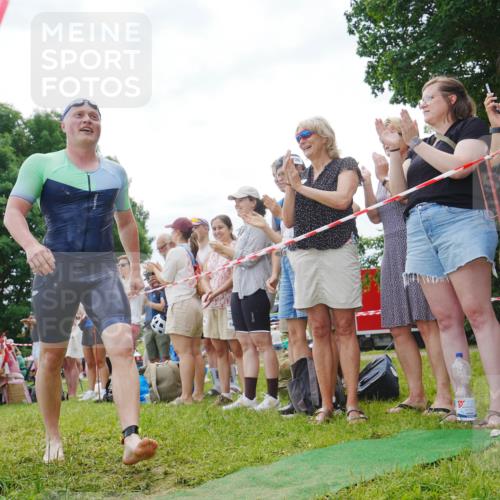 21.06.2026 - 29. Vierlanden-Triathlon LAZAROV Photography http://msf.ph/oto/9840747 21.06.2026 10:55:12 Schwimmen 97, 679 meine-sportfotos.de