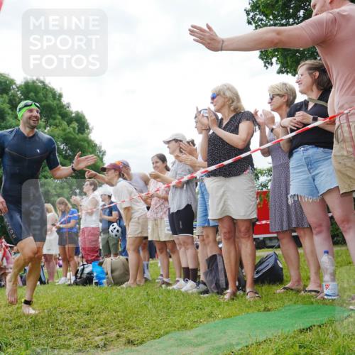 21.06.2026 - 29. Vierlanden-Triathlon LAZAROV Photography http://msf.ph/oto/9840756 21.06.2026 10:55:49 Schwimmen 637, 663, 739, 742, 753 meine-sportfotos.de