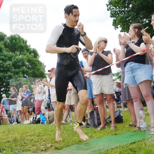 21.06.2026 - 29. Vierlanden-Triathlon LAZAROV Photography http://msf.ph/oto/9840778 21.06.2026 10:57:18 Schwimmen 701, 726, 740 meine-sportfotos.de