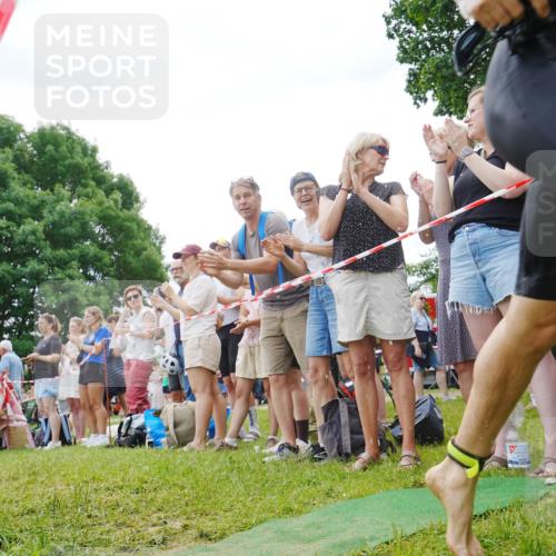 21.06.2026 - 29. Vierlanden-Triathlon LAZAROV Photography http://msf.ph/oto/9840780 21.06.2026 10:57:18 Schwimmen 701, 726, 740 meine-sportfotos.de
