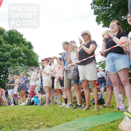 21.06.2026 - 29. Vierlanden-Triathlon LAZAROV Photography http://msf.ph/oto/9840786 21.06.2026 10:57:37 Schwimmen 634 meine-sportfotos.de