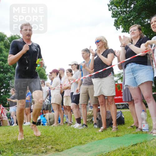 21.06.2026 - 29. Vierlanden-Triathlon LAZAROV Photography http://msf.ph/oto/9840839 21.06.2026 10:58:18 Schwimmen 666, 668, 674, 715, 719 meine-sportfotos.de