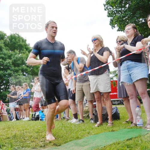 21.06.2026 - 29. Vierlanden-Triathlon LAZAROV Photography http://msf.ph/oto/9840854 21.06.2026 10:58:21 Schwimmen 668, 691, 715, 719 meine-sportfotos.de