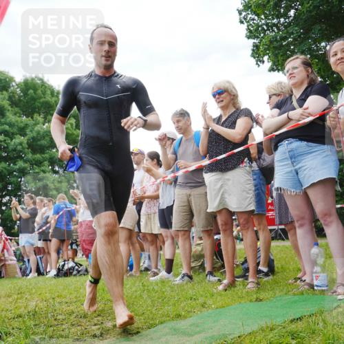 21.06.2026 - 29. Vierlanden-Triathlon LAZAROV Photography http://msf.ph/oto/9840906 21.06.2026 10:58:43 Schwimmen 675, 721 meine-sportfotos.de