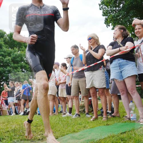 21.06.2026 - 29. Vierlanden-Triathlon LAZAROV Photography http://msf.ph/oto/9840914 21.06.2026 10:58:45 Schwimmen 630, 675, 721 meine-sportfotos.de