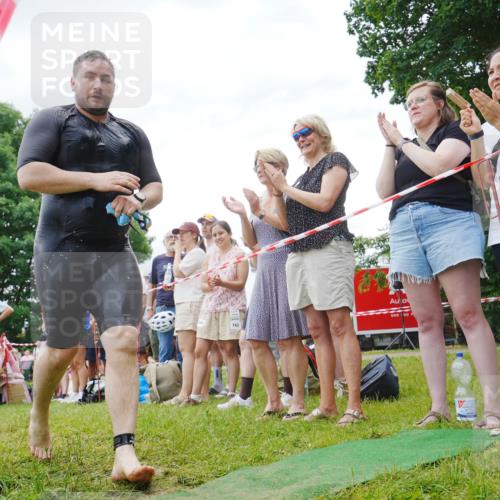 21.06.2026 - 29. Vierlanden-Triathlon LAZAROV Photography http://msf.ph/oto/9840966 21.06.2026 11:00:01 Schwimmen 724 meine-sportfotos.de