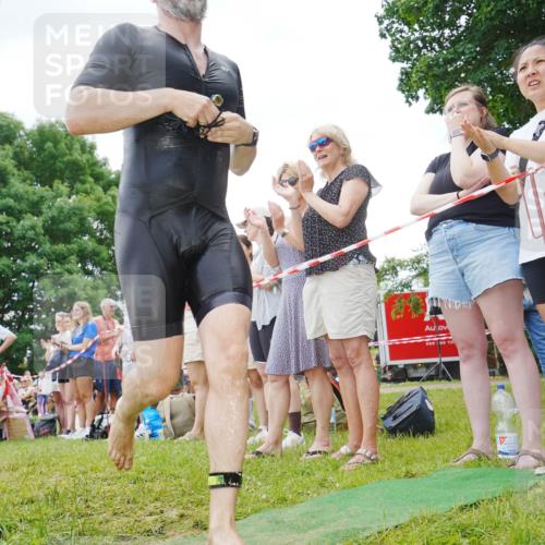 21.06.2026 - 29. Vierlanden-Triathlon LAZAROV Photography http://msf.ph/oto/9840979 21.06.2026 11:01:04 Schwimmen 671 meine-sportfotos.de