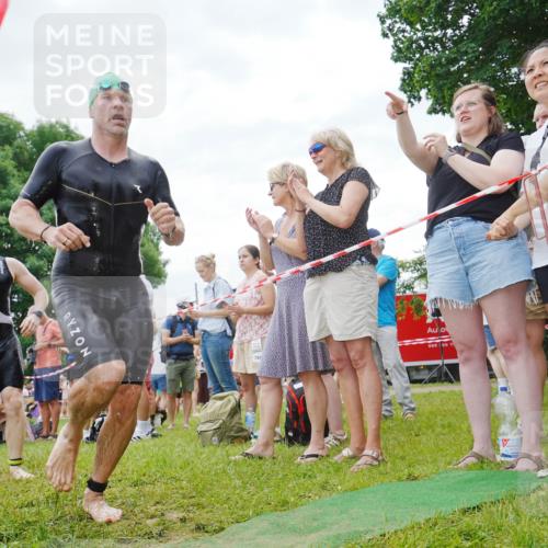 21.06.2026 - 29. Vierlanden-Triathlon LAZAROV Photography http://msf.ph/oto/9841009 21.06.2026 11:02:57 Schwimmen 659, 688, 720, 757 meine-sportfotos.de