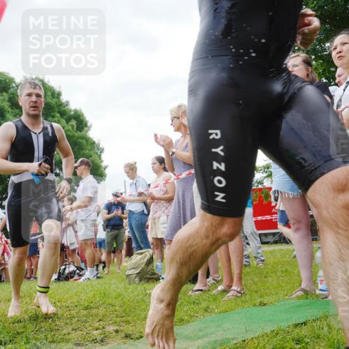 21.06.2026 - 29. Vierlanden-Triathlon LAZAROV Photography http://msf.ph/oto/9841012 21.06.2026 11:02:58 Schwimmen 659, 688, 720, 757 meine-sportfotos.de