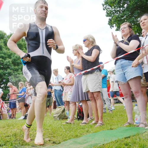 21.06.2026 - 29. Vierlanden-Triathlon LAZAROV Photography http://msf.ph/oto/9841014 21.06.2026 11:02:58 Schwimmen 659, 688, 720, 757 meine-sportfotos.de