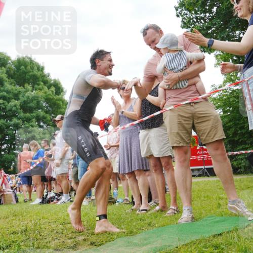 21.06.2026 - 29. Vierlanden-Triathlon LAZAROV Photography http://msf.ph/oto/9841045 21.06.2026 11:04:23 Schwimmen 632, 672, 734 meine-sportfotos.de