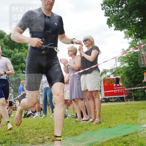 21.06.2026 - 29. Vierlanden-Triathlon LAZAROV Photography http://msf.ph/oto/9841051 21.06.2026 11:04:39 Schwimmen 17, 687, 747 meine-sportfotos.de