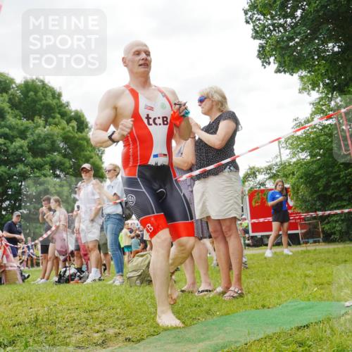 21.06.2026 - 29. Vierlanden-Triathlon LAZAROV Photography http://msf.ph/oto/9841057 21.06.2026 11:05:31 Schwimmen 633, 680, 787, 820 meine-sportfotos.de