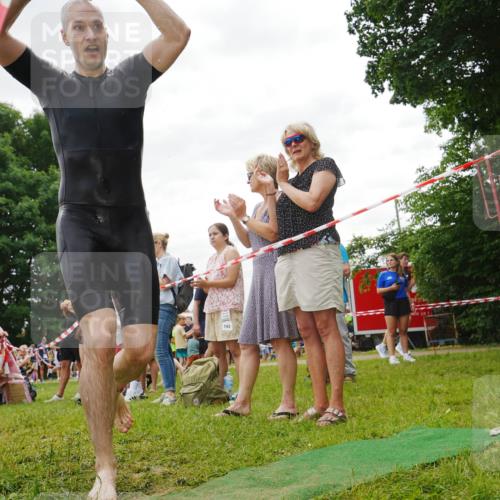 21.06.2026 - 29. Vierlanden-Triathlon LAZAROV Photography http://msf.ph/oto/9841058 21.06.2026 11:05:35 Schwimmen 633, 680, 787, 820 meine-sportfotos.de