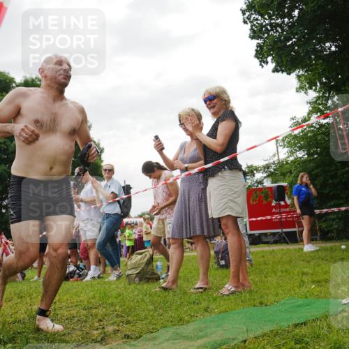 21.06.2026 - 29. Vierlanden-Triathlon LAZAROV Photography http://msf.ph/oto/9841072 21.06.2026 11:07:16 Schwimmen 684 meine-sportfotos.de