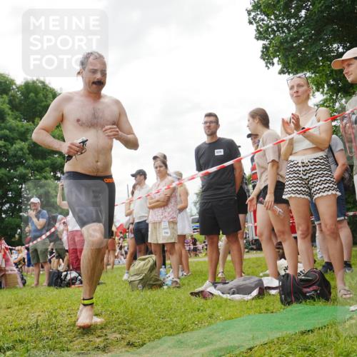 21.06.2026 - 29. Vierlanden-Triathlon LAZAROV Photography http://msf.ph/oto/9841130 21.06.2026 11:15:12 Schwimmen 902 meine-sportfotos.de