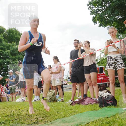 21.06.2026 - 29. Vierlanden-Triathlon LAZAROV Photography http://msf.ph/oto/9841155 21.06.2026 11:20:04 Schwimmen 827, 901 meine-sportfotos.de