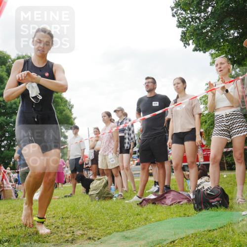 21.06.2026 - 29. Vierlanden-Triathlon LAZAROV Photography http://msf.ph/oto/9841162 21.06.2026 11:20:46 Schwimmen 883, 887, 892 meine-sportfotos.de