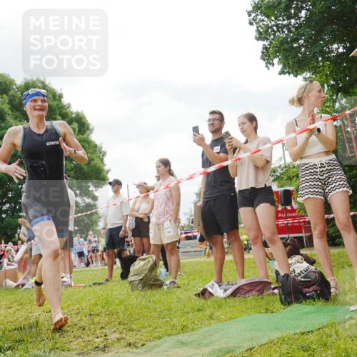 21.06.2026 - 29. Vierlanden-Triathlon LAZAROV Photography http://msf.ph/oto/9841171 21.06.2026 11:22:33 Schwimmen 873, 899 meine-sportfotos.de