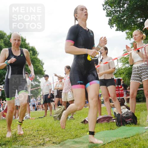21.06.2026 - 29. Vierlanden-Triathlon LAZAROV Photography http://msf.ph/oto/9841174 21.06.2026 11:22:38 Schwimmen 841, 848, 873, 899, 906 meine-sportfotos.de