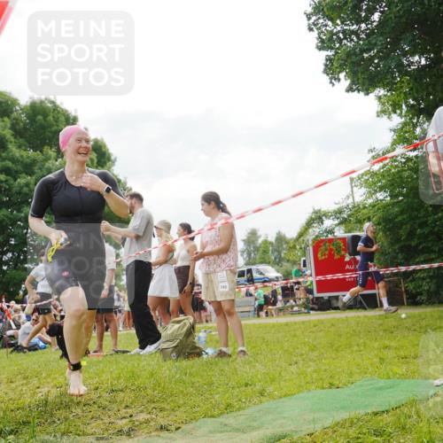 21.06.2026 - 29. Vierlanden-Triathlon LAZAROV Photography http://msf.ph/oto/9841196 21.06.2026 11:25:03 Schwimmen 832, 860 meine-sportfotos.de
