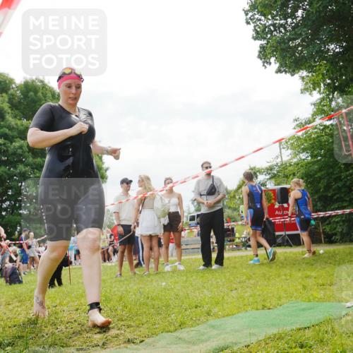 21.06.2026 - 29. Vierlanden-Triathlon LAZAROV Photography http://msf.ph/oto/9841202 21.06.2026 11:25:57 Schwimmen 864 meine-sportfotos.de
