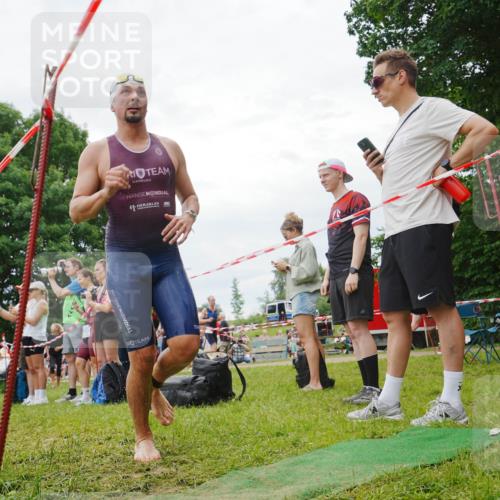 21.06.2026 - 29. Vierlanden-Triathlon LAZAROV Photography http://msf.ph/oto/9841249 21.06.2026 12:01:39 Schwimmen 952, 953, 966, 970 meine-sportfotos.de