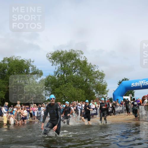 21.06.2026 - Viking Triathlon Michael Strokosch http://msf.ph/oto/9841309 21.06.2026 10:09:29 Schwimmen 52, 61, 174, 305, 309, 357, 417, 439, 491, 512, 557 meine-sportfotos.de