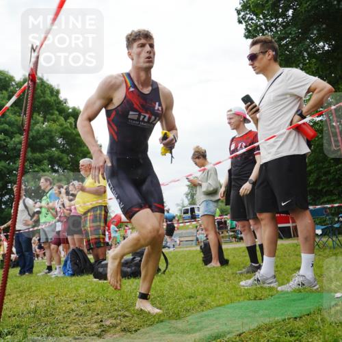 21.06.2026 - 29. Vierlanden-Triathlon LAZAROV Photography http://msf.ph/oto/9841313 21.06.2026 12:02:39 Schwimmen 908, 912, 923, 925, 933, 938, 943, 945, 962, 969 meine-sportfotos.de