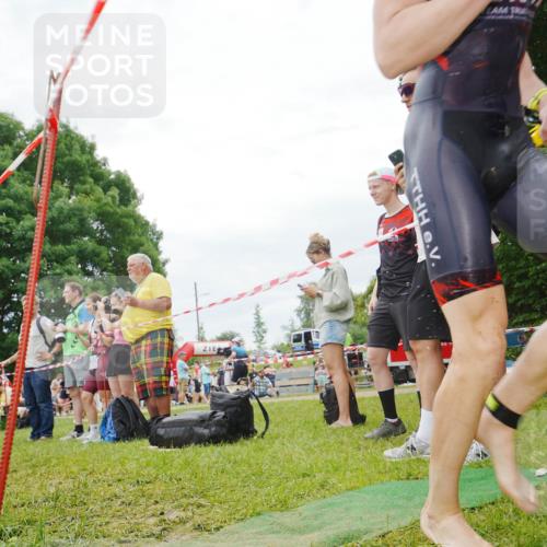 21.06.2026 - 29. Vierlanden-Triathlon LAZAROV Photography http://msf.ph/oto/9841316 21.06.2026 12:02:39 Schwimmen 908, 912, 923, 925, 933, 938, 943, 945, 962, 969 meine-sportfotos.de