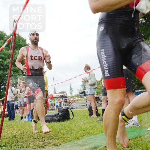 21.06.2026 - 29. Vierlanden-Triathlon LAZAROV Photography http://msf.ph/oto/9841347 21.06.2026 12:02:42 Schwimmen 908, 912, 921, 923, 925, 933, 938, 943, 945, 962, 969, 977 meine-sportfotos.de