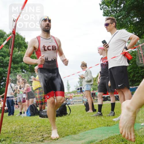 21.06.2026 - 29. Vierlanden-Triathlon LAZAROV Photography http://msf.ph/oto/9841348 21.06.2026 12:02:43 Schwimmen 908, 912, 921, 923, 933, 938, 943, 945, 962, 969, 977 meine-sportfotos.de
