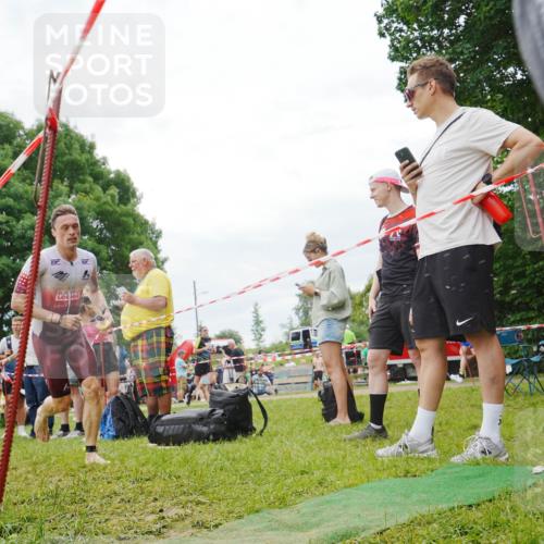 21.06.2026 - 29. Vierlanden-Triathlon LAZAROV Photography http://msf.ph/oto/9841378 21.06.2026 12:02:45 Schwimmen 908, 921, 923, 933, 943, 945, 960, 962, 969, 977 meine-sportfotos.de