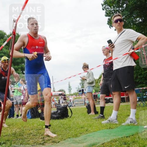 21.06.2026 - 29. Vierlanden-Triathlon LAZAROV Photography http://msf.ph/oto/9841397 21.06.2026 12:02:49 Schwimmen 921, 926, 943, 945, 960, 977 meine-sportfotos.de