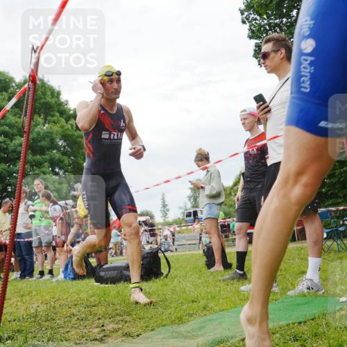 21.06.2026 - 29. Vierlanden-Triathlon LAZAROV Photography http://msf.ph/oto/9841402 21.06.2026 12:02:50 Schwimmen 921, 926, 943, 945, 960, 977 meine-sportfotos.de