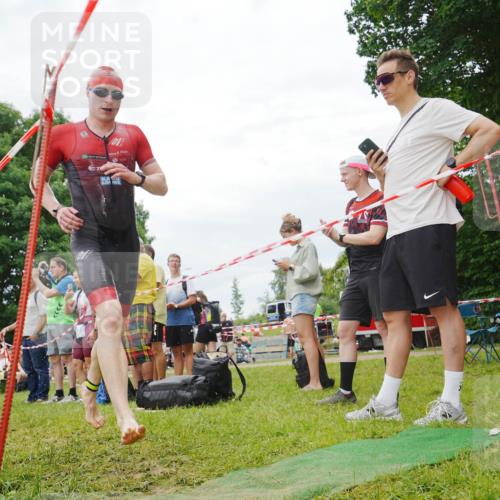 21.06.2026 - 29. Vierlanden-Triathlon LAZAROV Photography http://msf.ph/oto/9841433 21.06.2026 12:03:15 Schwimmen 973, 980 meine-sportfotos.de