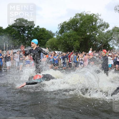 21.06.2026 - Viking Triathlon Michael Strokosch http://msf.ph/oto/9841434 21.06.2026 10:00:29 Schwimmen 1, 19, 21, 25, 31, 189, 334, 422, 474, 517, 547, 575, 610, 637, 669 meine-sportfotos.de