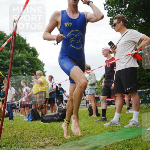 21.06.2026 - 29. Vierlanden-Triathlon LAZAROV Photography http://msf.ph/oto/9841445 21.06.2026 12:03:21 Schwimmen 916, 948, 949, 961, 973, 980 meine-sportfotos.de