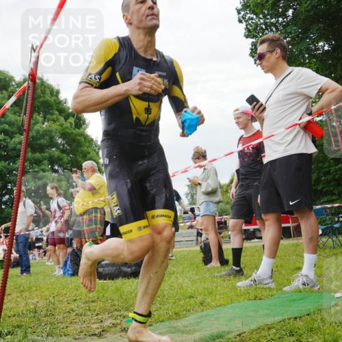21.06.2026 - 29. Vierlanden-Triathlon LAZAROV Photography http://msf.ph/oto/9841456 21.06.2026 12:03:22 Schwimmen 915, 916, 948, 949, 961, 973, 980 meine-sportfotos.de