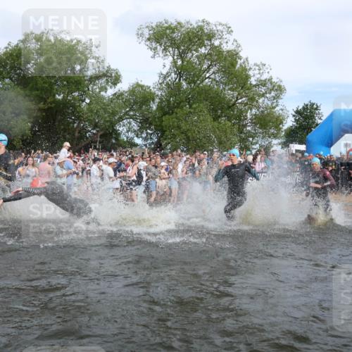 21.06.2026 - Viking Triathlon Michael Strokosch http://msf.ph/oto/9841464 21.06.2026 10:00:37 Schwimmen 25, 31, 104, 334, 422, 453, 474, 547, 548, 575, 610, 620, 626, 637, 669 meine-sportfotos.de
