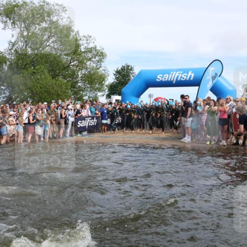 21.06.2026 - Viking Triathlon Michael Strokosch http://msf.ph/oto/9841479 21.06.2026 10:00:41 Schwimmen 25, 31, 46, 104, 176, 334, 371, 422, 426, 441, 453, 474, 548, 620, 626 meine-sportfotos.de